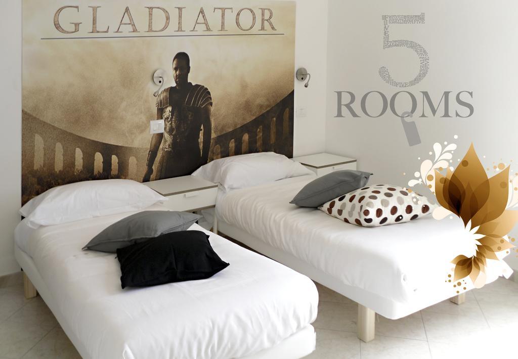 5 Rooms Affittacamere Чивітавекк'я Номер фото