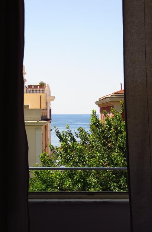 5 Rooms Affittacamere Чивітавекк'я Номер фото